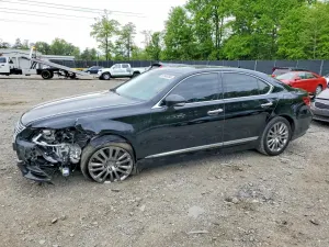 Lexus LS 4.6L 8 2013