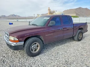 Dodge Dakota 4.7L 8 2000