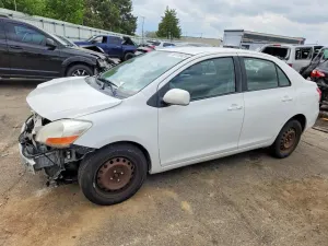 Toyota Yaris 1.5L 4 2011