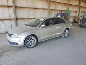 Volkswagen Jetta 1.8L 4 2014