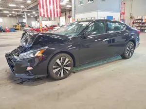 Nissan Altima 2.5L 4 2020