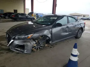 Nissan Altima 2.5L 4 2025