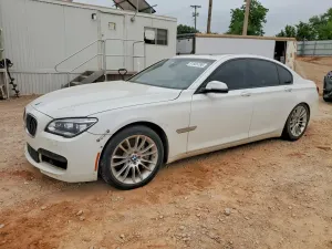 BMW 7 Series 4.4L 8 2015