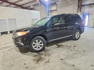 Toyota Highlander 3.5L 6 2013