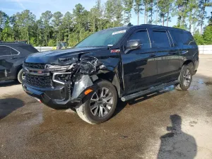 Chevrolet Suburban 5.3L 8 2021