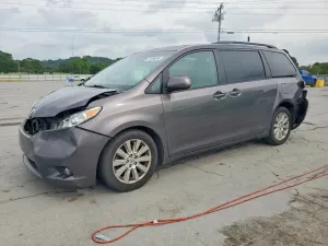 Toyota Sienna 3.5L 6 2013