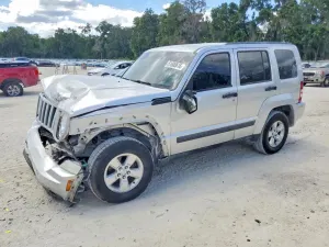 Jeep Liberty 3.7L 6 2011