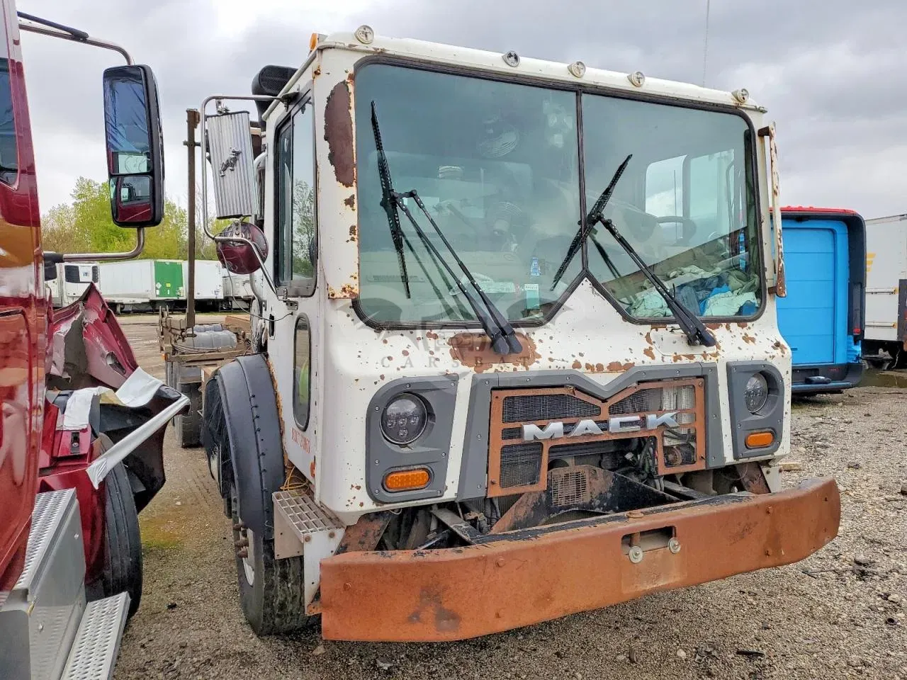 Mack 600 10.8L 6 2011