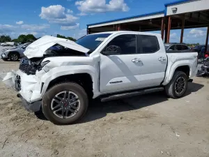 Toyota Tacoma 2.4L 4 2025