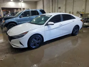 Hyundai Elantra 2.0L 4 2021
