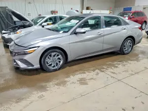 Hyundai Elantra 2.0L 4 2024
