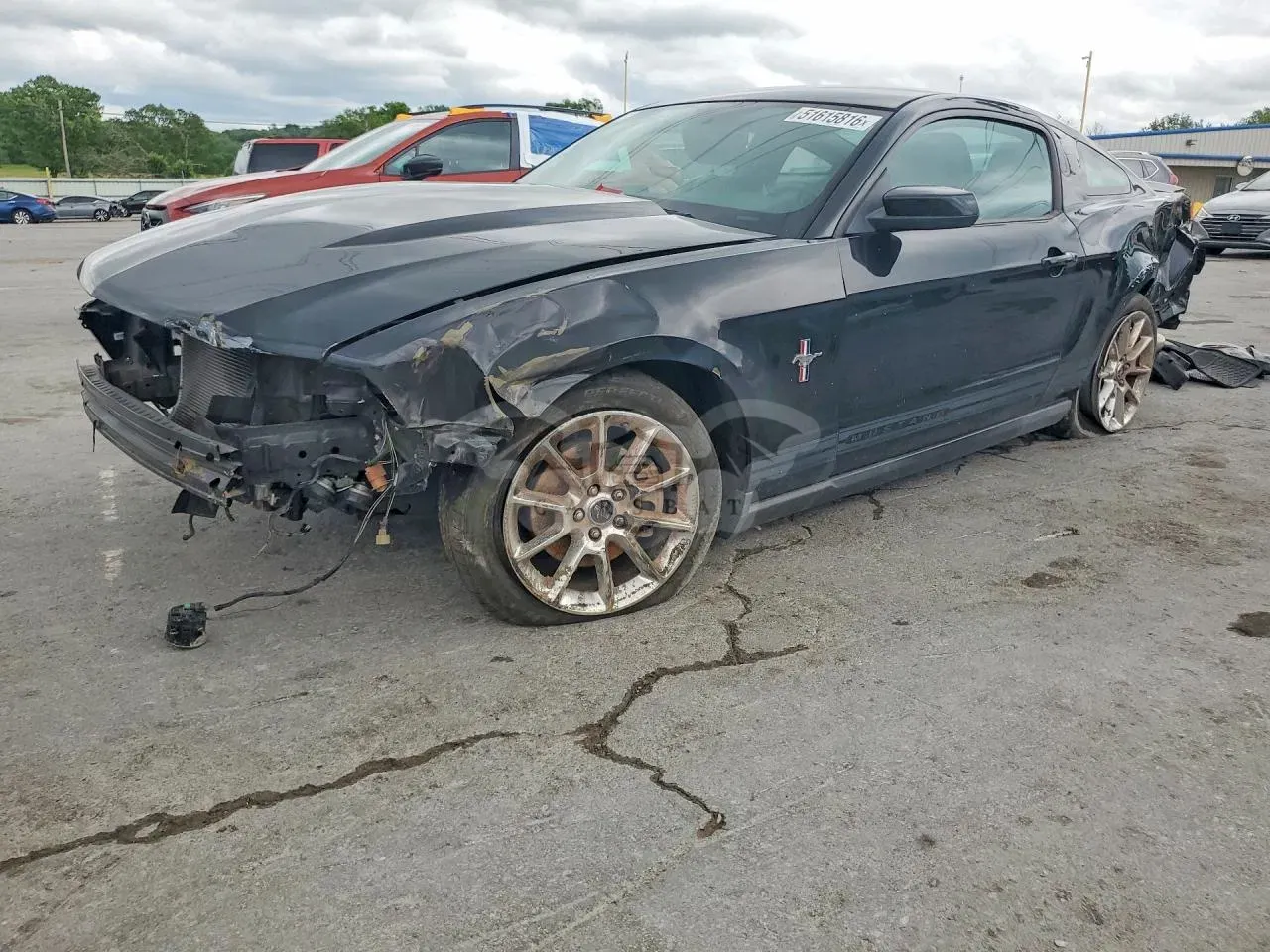 Ford Mustang 3.7L 6 2011