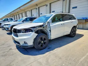 Toyota Highlander 3.5L 6 2015