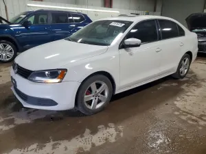 Volkswagen Jetta 2.0L 4 2012