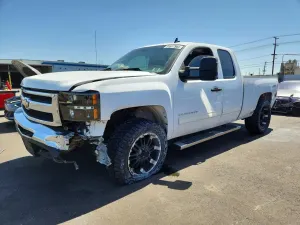 Chevrolet Silverado 1500 4.8L 8 2011