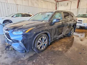 Toyota Highlander 2.4L 4 2023