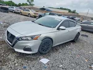 Nissan Altima 2.5L 4 2020