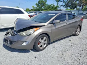 Hyundai Elantra 1.8L 4 2013