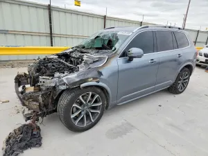 Volvo XC90 2.0L 4 2017