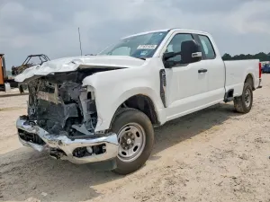 Ford F-250 6.8L 8 2024