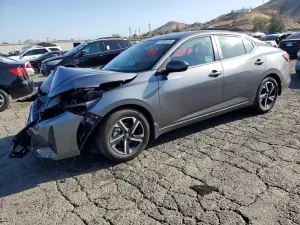 Nissan Sentra 2.0L 4 2025