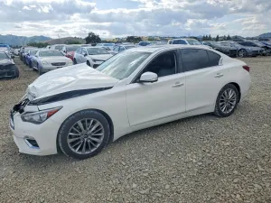 Infiniti Q50 3.0L 6 2021