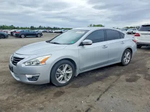 Nissan Altima 2.5L 4 2015