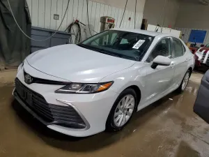 Toyota Camry 2.5L 4 2022