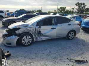 Nissan Versa 1.6L 4 2025