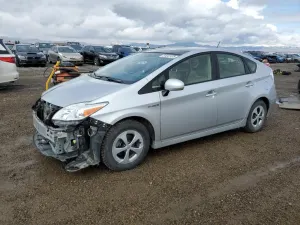 Toyota Prius 1.8L 4 2013