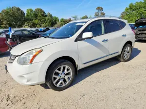 Nissan Rogue 2.5L 4 2012