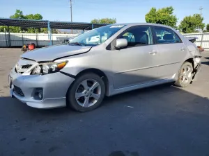 Toyota Corolla 1.8L 4 2011
