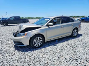 Volkswagen Jetta 1.4L 4 2016