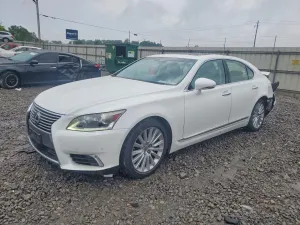 Lexus LS 4.6L 8 2013