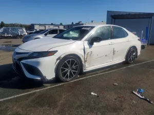 Toyota Camry 2.5L 4 2022