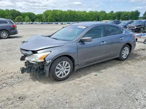 Nissan Altima 2.5L 4 2015