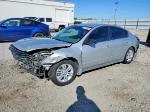 Nissan Altima 2.5L 4 2012