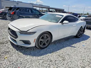 Ford Mustang 2.3L 4 2025