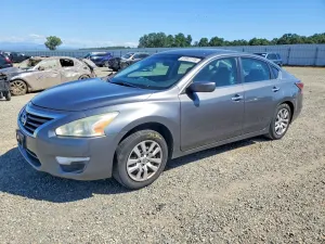 Nissan Altima 2.5L 4 2015