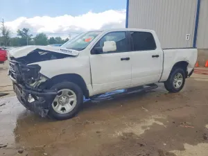 RAM 1500 5.7L 8 2022