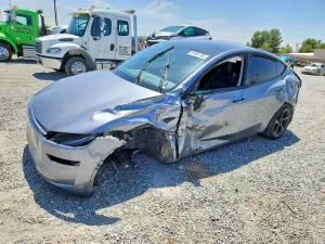 Tesla Model Y 2026