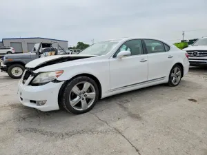 Lexus LS 4.6L 8 2010