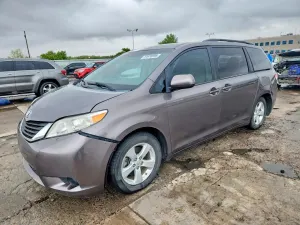 Toyota Sienna 3.5L 6 2013