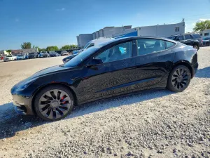 Tesla Model 3 2022