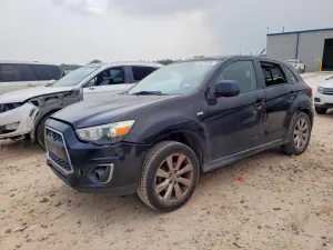 Mitsubishi Outlander 2.0L 4 2015
