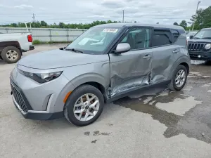 Kia Soul 2.0L 4 2025