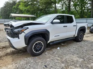 Toyota Tacoma 2.4L 4 2024