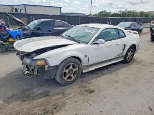 Ford Mustang 3.8L 6 2004