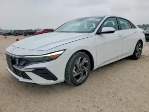 Hyundai Elantra 2.0L 4 2025