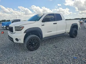 Toyota Tundra 4.6L 8 2011